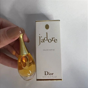 Combo de 3 Perfumes Femininos  - 212 VIP Rosé, La Vie est Belle e Jadore